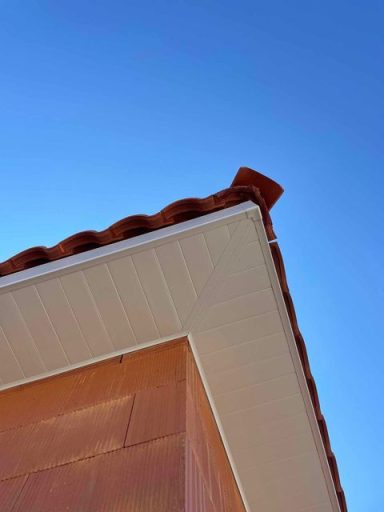 Débord de toiture PVC